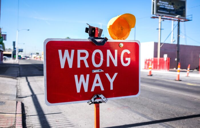 sign that says "wrong way"