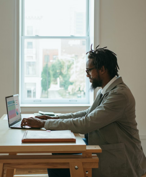 virtual-assistant-desk